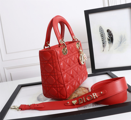 Túi đeo vai Lady Red Lambskin My Abcdior Dior Cannage D6806