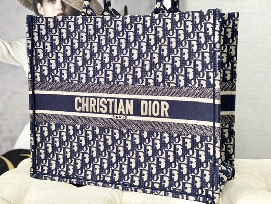 Dior Túi vải thêu xiên màu xanh hải quân Thương hiệu Christian Book Large