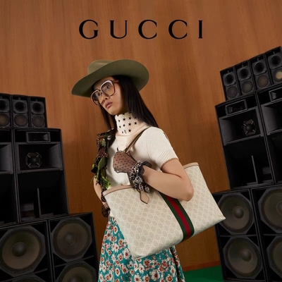 Túi đeo vai hàng hiệu có thể điều chỉnh Medium Gucci Ophidia Tote White For Women