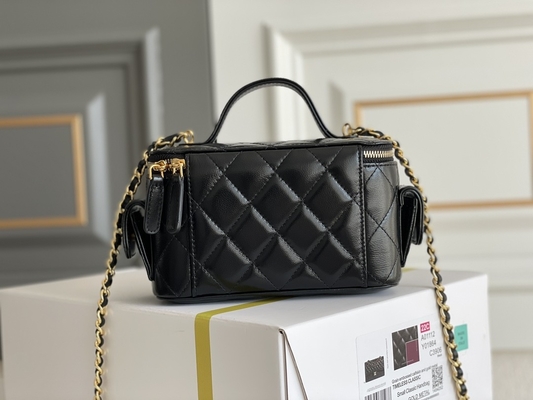 Túi da cừu tùy chỉnh hàng hiệu Chanel 22K Vanity Case Multi Pocket