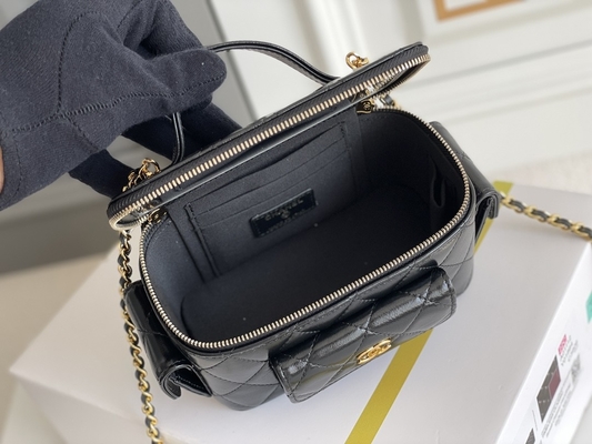 Túi da cừu tùy chỉnh hàng hiệu Chanel 22K Vanity Case Multi Pocket