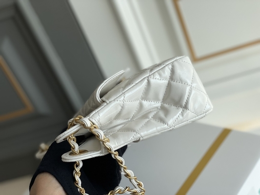 Chuỗi túi hàng hiệu được yêu thích nhất từ ​​da bê trắng cổ điển Túi du lịch Chanel 2023