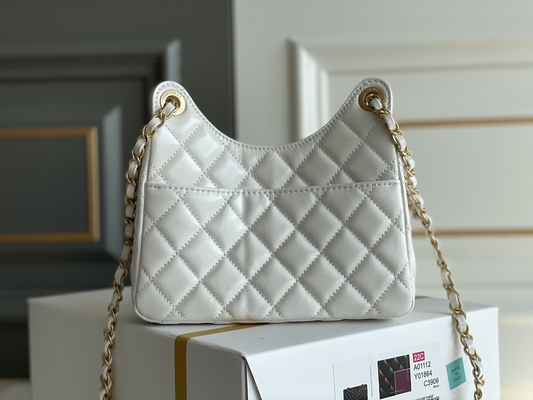 Chuỗi túi hàng hiệu được yêu thích nhất từ ​​da bê trắng cổ điển Túi du lịch Chanel 2023