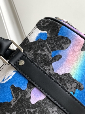 Túi Messenger thương hiệu Sunrise Monogram Eclipse LV Keepall Bandoulière 25 Room With A View
