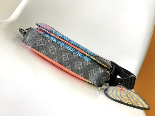 Túi Nam Unisex Hàng Hiệu LV x YK Trio Monogram M46358 Phối Hợp Phong Cách Đường Phố 3WAY