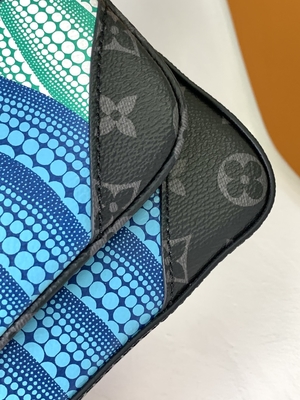 Túi Nam Unisex Hàng Hiệu LV x YK Trio Monogram M46358 Phối Hợp Phong Cách Đường Phố 3WAY