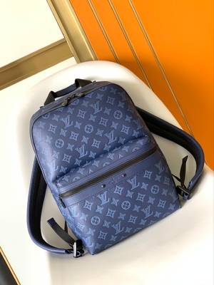 Ba lô thương hiệu Louis Vuitton Racer Designer Da bê Monogram Shadow cho nam