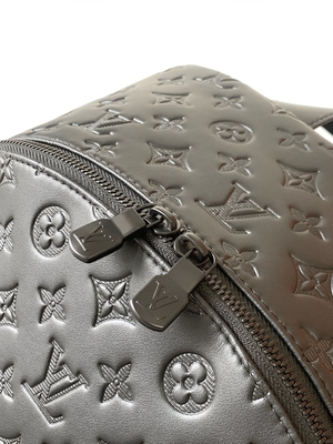 Ba lô thương hiệu Louis Vuitton Racer Designer Da bê Monogram Shadow cho nam