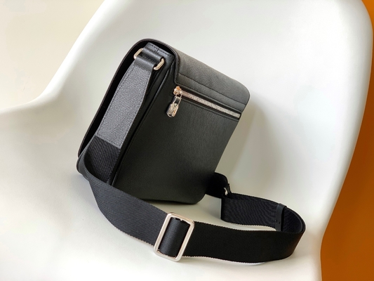 Túi xách nam hàng hiệu Louis Vuitton District PM Damier Messenger Black Graphite Black