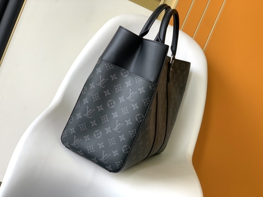Túi Louis Vuitton Nam Sắc Plat Ngang Ngang 24H M45571