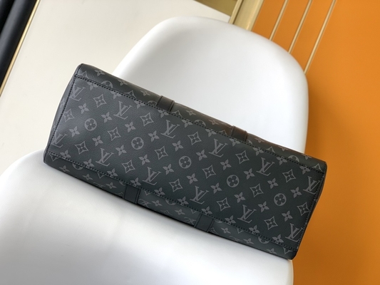 Túi Louis Vuitton Nam Sắc Plat Ngang Ngang 24H M45571