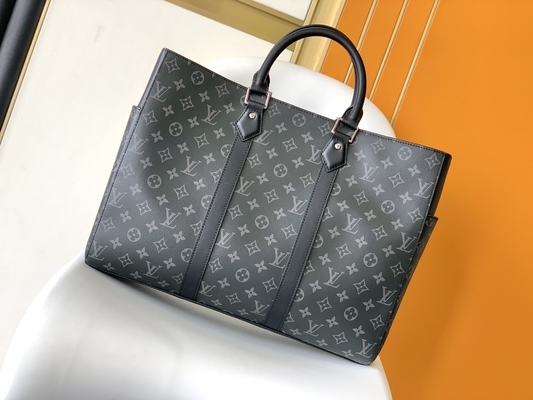 Túi Louis Vuitton Nam Sắc Plat Ngang Ngang 24H M45571