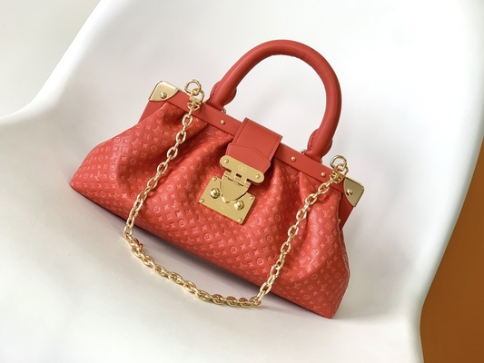Túi Clutch Da Bê Cá Tính Monogram Louis Vuitton M45571