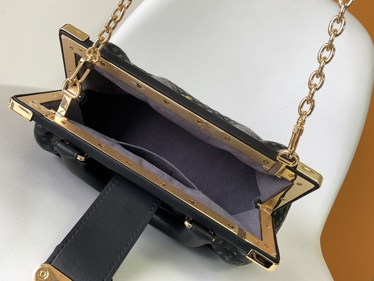 Túi Clutch Da Bê Cá Tính Monogram Louis Vuitton M45571
