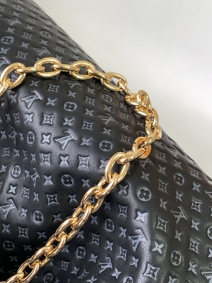 Túi Clutch Da Bê Cá Tính Monogram Louis Vuitton M45571