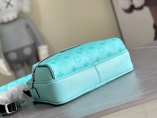 Túi Nam Thương Hiệu Louis Vuitton Monogram Unisex M30233 Túi Messenger &amp; Túi Đeo Vai Ngoài Trời