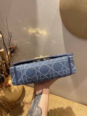 Túi thêu mini thiết kế Dior Caro denim nhỏ