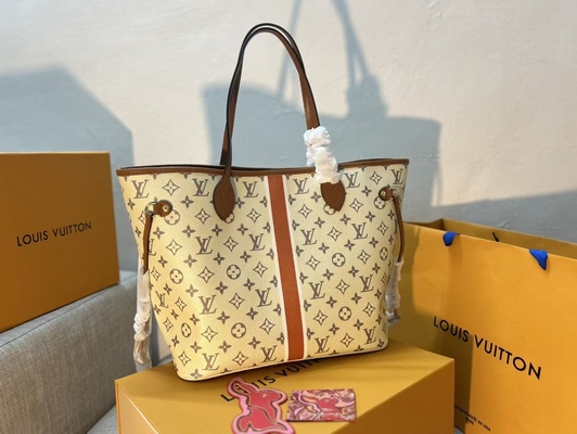 Túi xách hàng hiệu Louis Vuitton Preloved dành cho nữ Túi xách Neverfull Monogram Beige