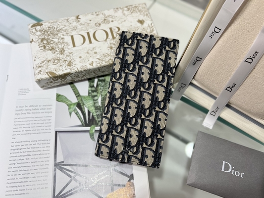 Đĩa CD dọc dập nổi Ví nam Christian Dior có khóa kéo kim cương