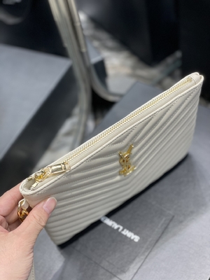 Monogram Da Quilted Túi YSL Quilted Leather Pouch Ví Cầm Tay Phong Bì