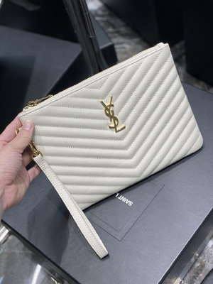 Monogram Da Quilted Túi YSL Quilted Leather Pouch Ví Cầm Tay Phong Bì