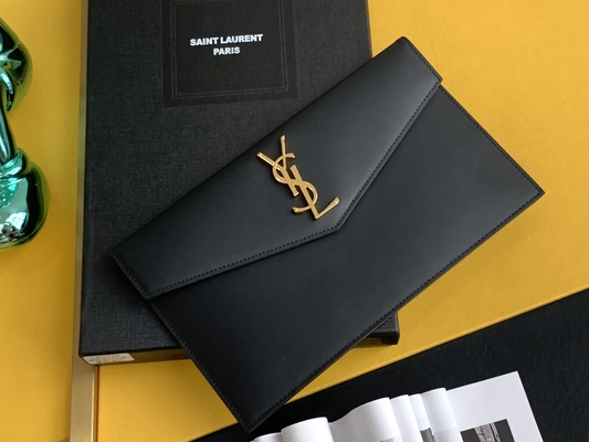 Túi dập nổi thương hiệu Saint Laurent Preloved Clutch da Grain De Poudre