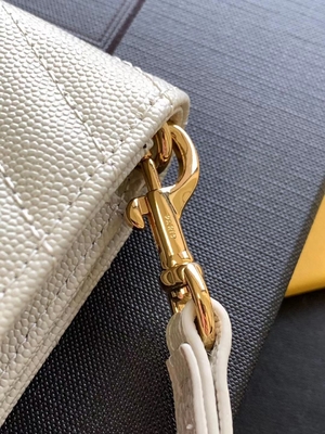 Túi Caviar YSL Monogram Da Quilted Clutch