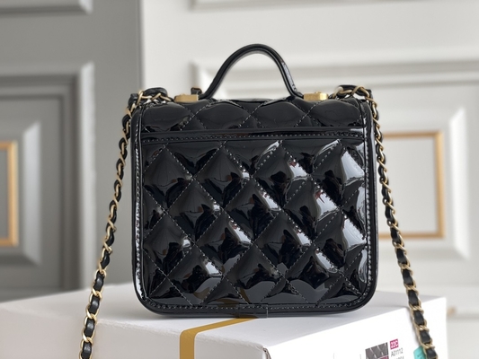 Ví Chanel 22 Mini Designer Dây chuyền vàng Spell Black có nắp thả