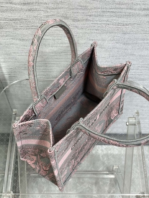 Cuốn sách nhỏ Christian Dior Booktote màu hồng và xám thêu Toile De Jouy Sauvage