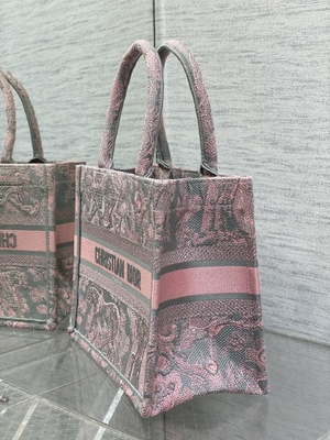 Cuốn sách nhỏ Christian Dior Booktote màu hồng và xám thêu Toile De Jouy Sauvage