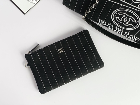Túi xách lớn hàng hiệu tùy chỉnh Cotton Da bê Túi xách Chanel 2.55 Metalblack And White