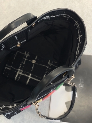 Chanel 2022 Túi hàng hiệu tùy chỉnh của Sotheby Túi đi biển Tweed FW Rainbow Tote