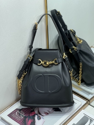Túi C'est Dior dập nổi CD Saddle vàng Túi thể thao Christian Dior Da bê