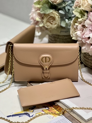 Túi đeo chéo nhỏ màu trà sữa Nhãn hiệu Gucci Soho Chain Shoulder Bag